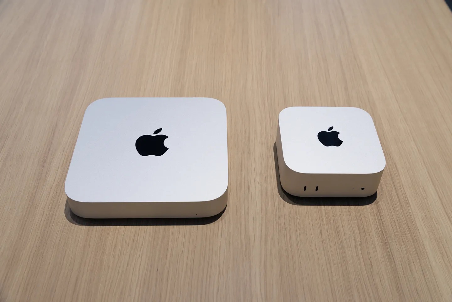 Mac Mini M2 và Mac Mini M4